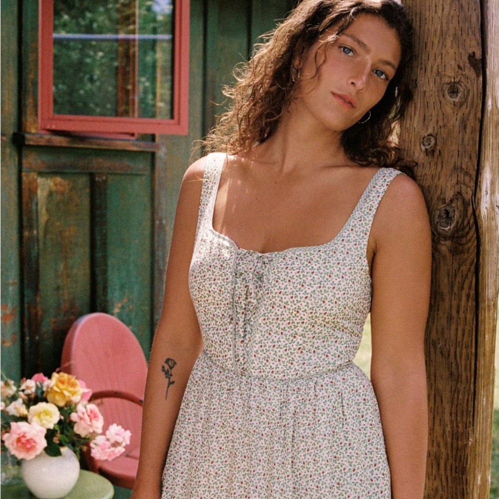 DISO Creme Strawberry Adele- XS, Small, or Medium